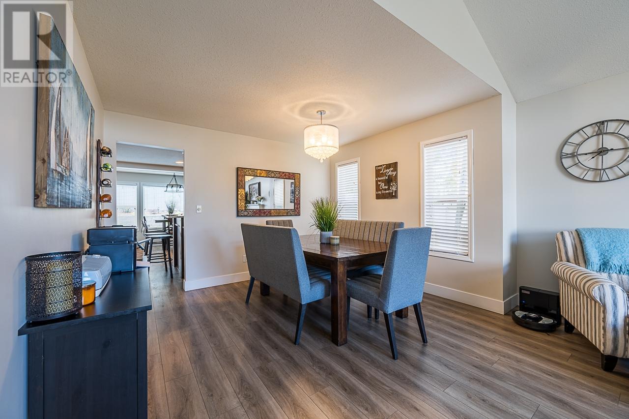 927 Heatherton Crt, Kamloops, British Columbia   - Photo 9 - 180127