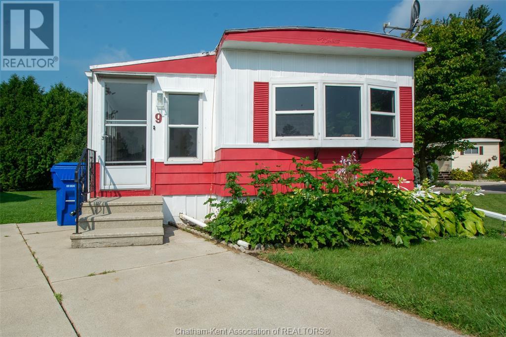 22220 Charing Cross Road Unit# 9, Chatham, Ontario  N7M 5V8 - Photo 1 - 24017794