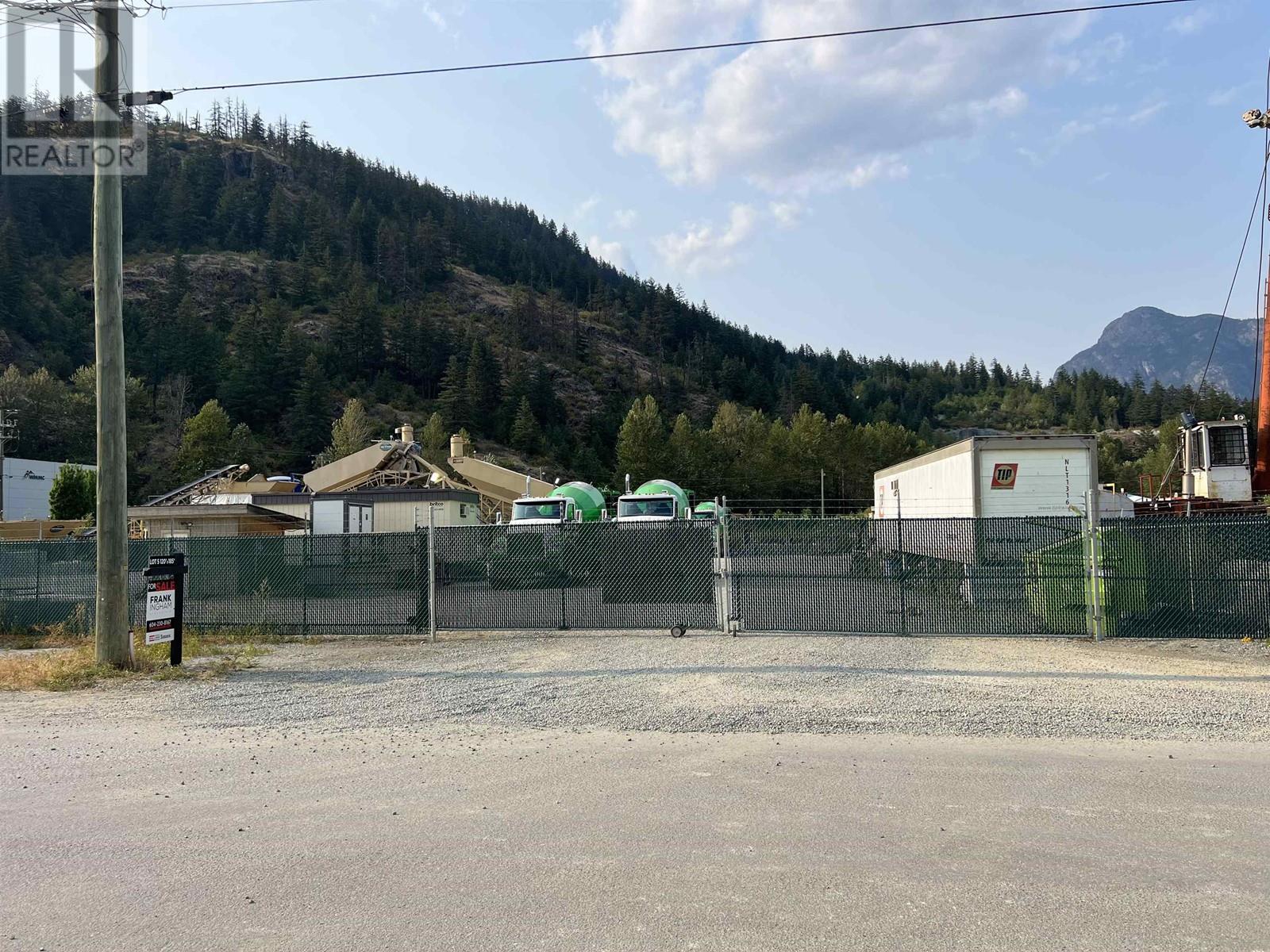 1955 Venture Place, Pemberton, British Columbia  V0N 2L0 - Photo 1 - C8061930