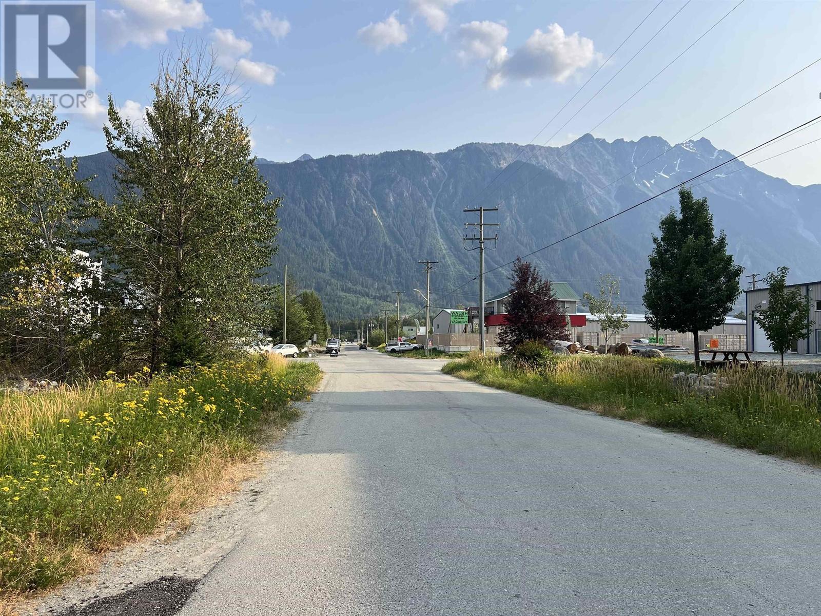 1955 Venture Place, Pemberton, British Columbia  V0N 2L0 - Photo 6 - C8061930