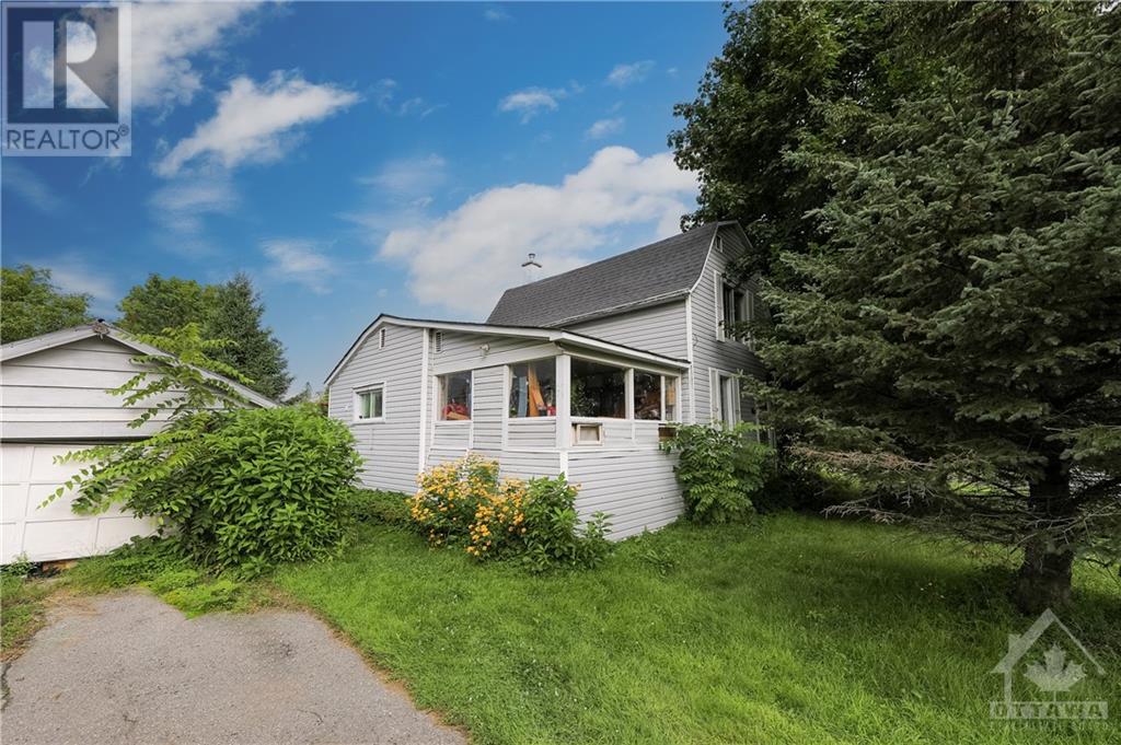 46 Adelaide Street, Cardinal, Ontario  K0E 1E0 - Photo 1 - 1405216