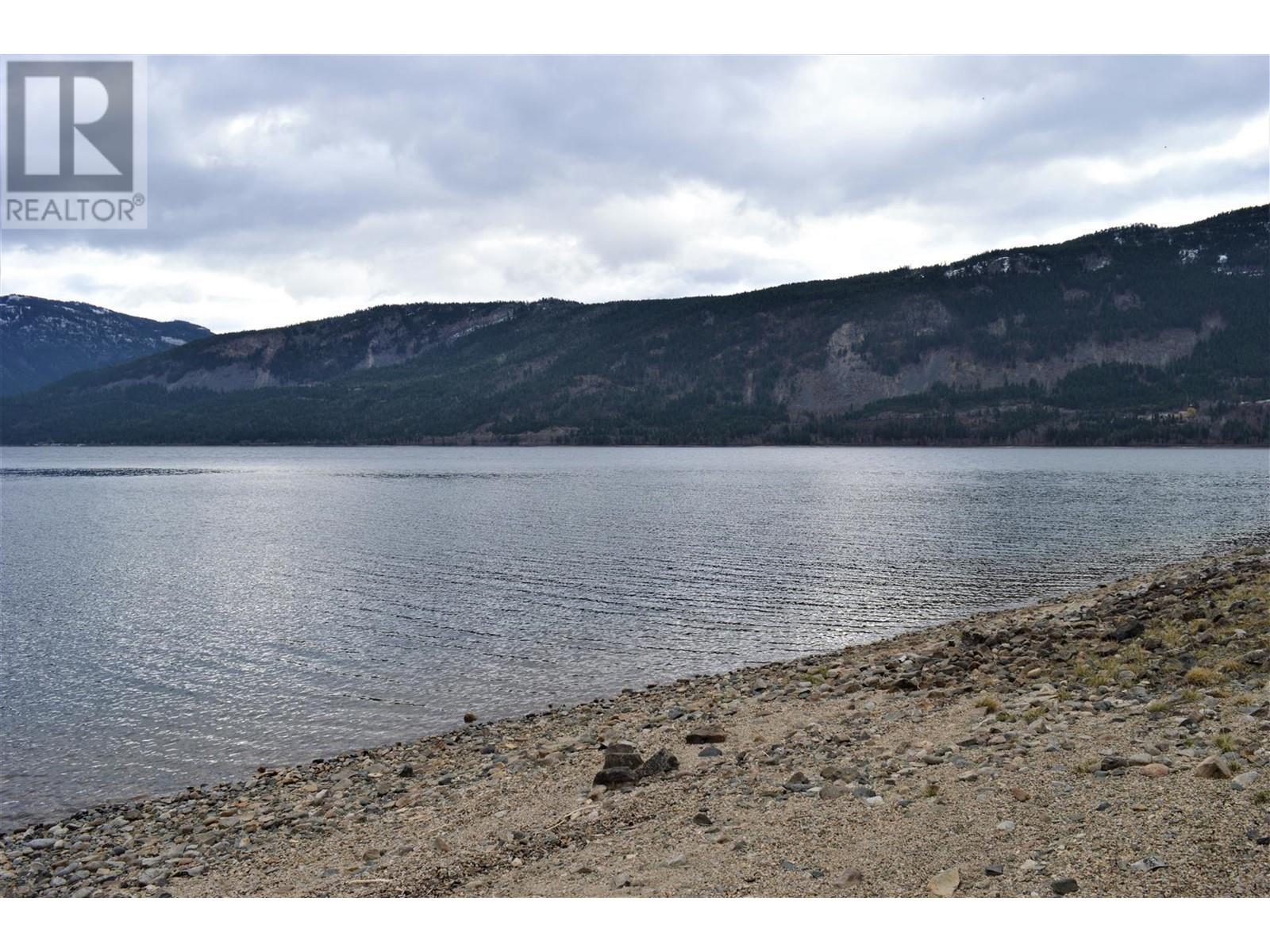 7080 Little Shuswap Lk, Chase, British Columbia   - Photo 23 - 180143