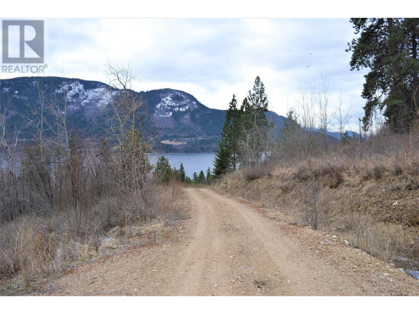 7080 Little Shuswap Lk, Chase, British Columbia    - Photo 24 - 180143