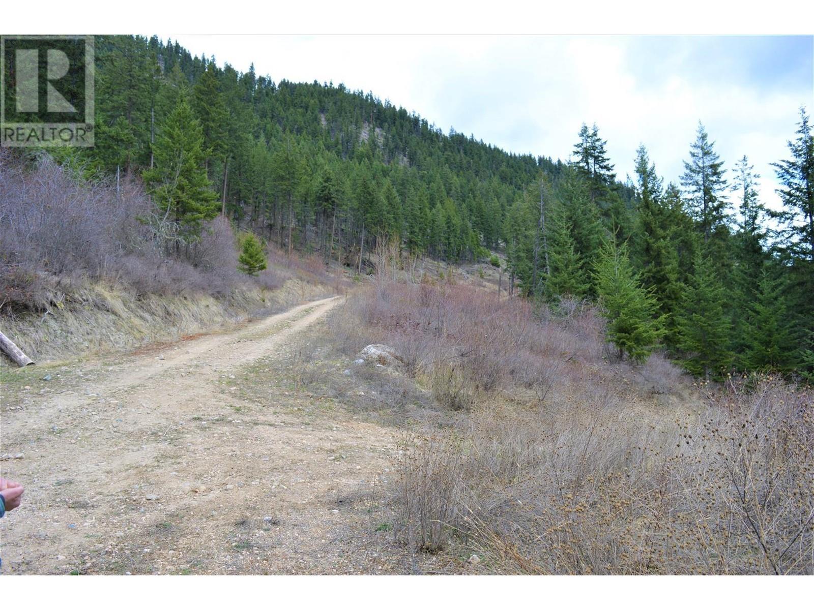 7080 Little Shuswap Lk, Chase, British Columbia   - Photo 25 - 180143