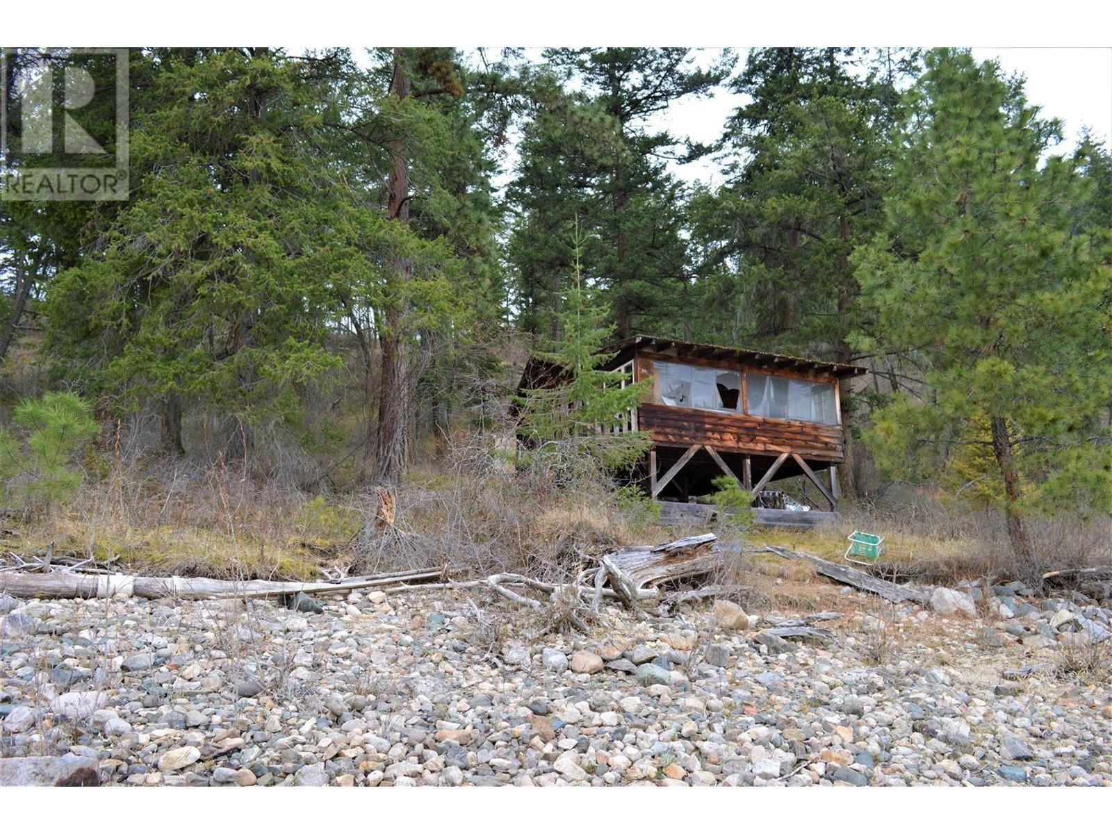 7080 Little Shuswap Lk, Chase, British Columbia   - Photo 22 - 180143
