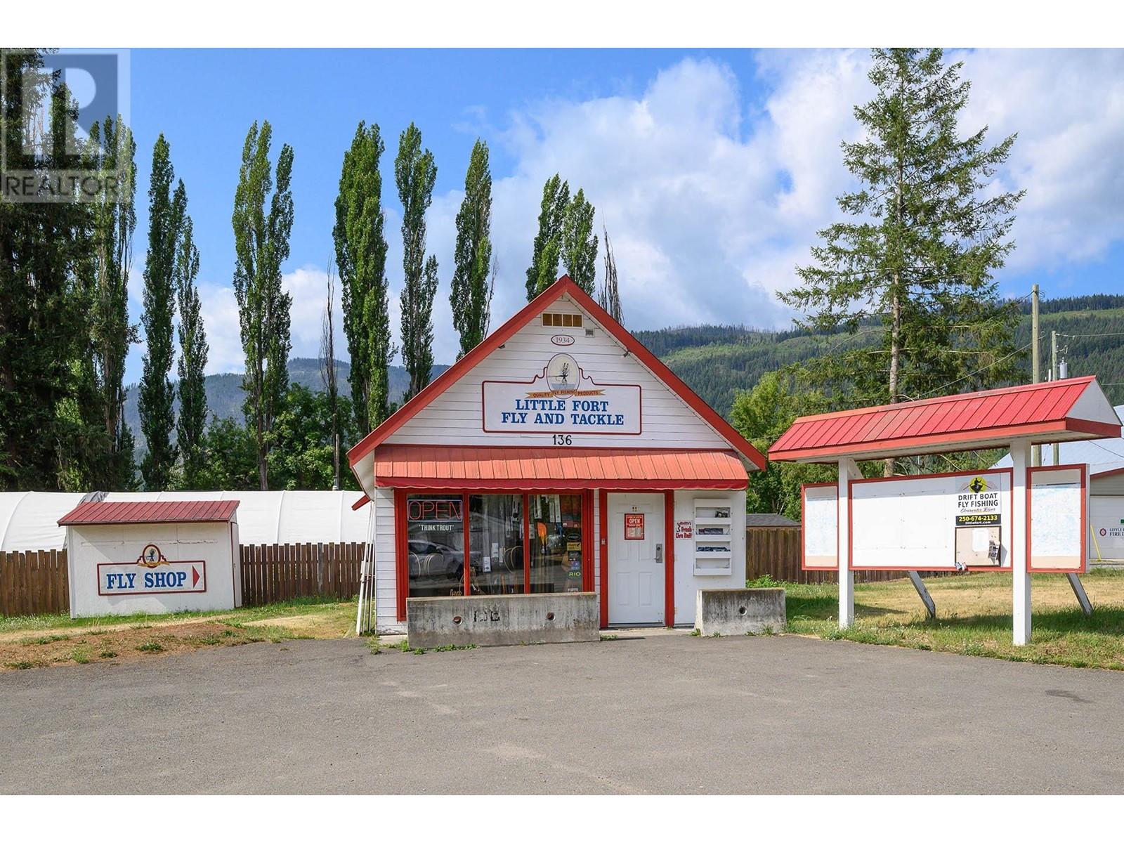 136 Highway 24, Little Fort, British Columbia    - Photo 1 - 180108