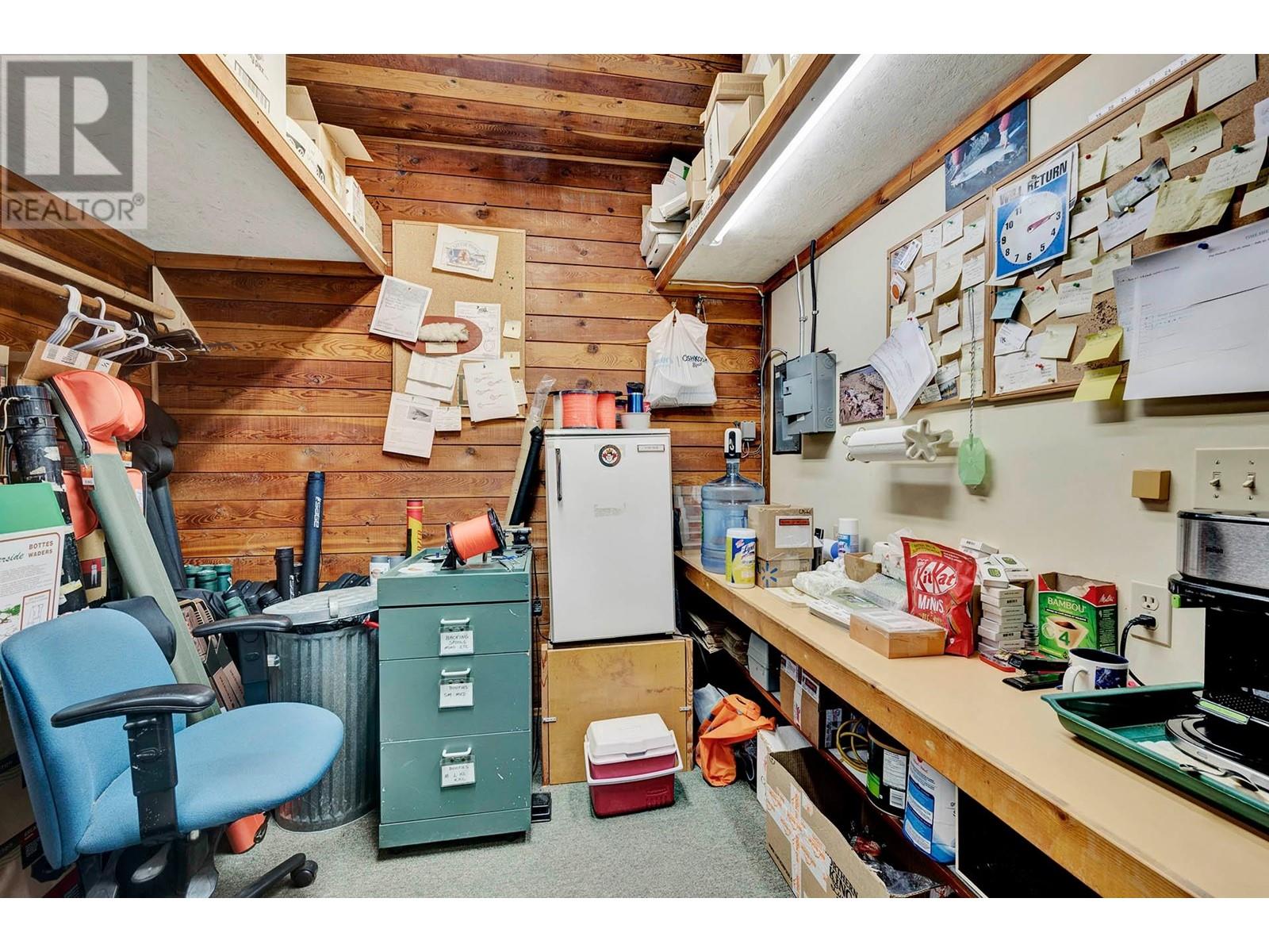 136 Highway 24, Little Fort, British Columbia    - Photo 14 - 180108
