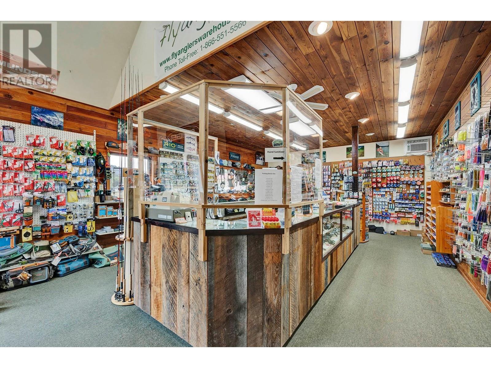 136 Highway 24, Little Fort, British Columbia    - Photo 3 - 180108