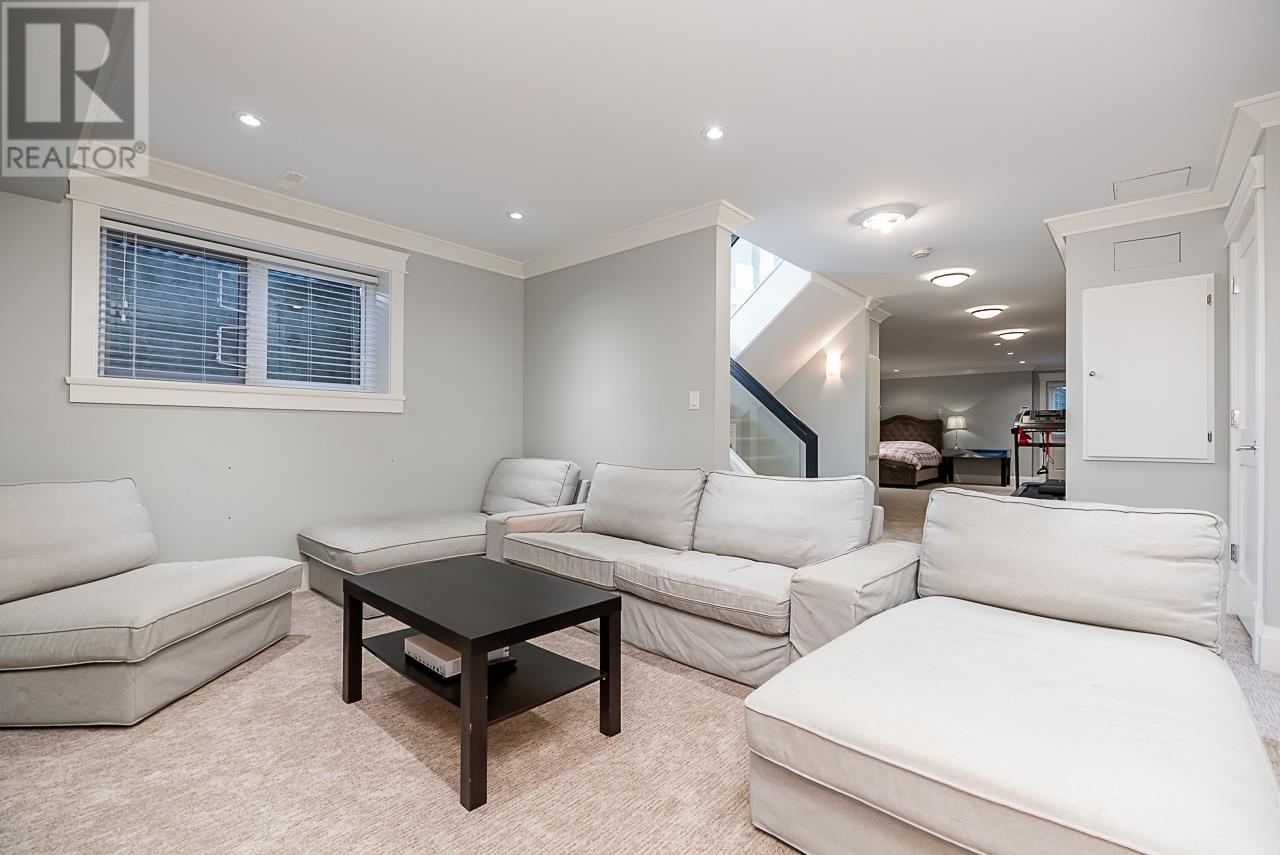 314 E Carisbrooke Road, North Vancouver, British Columbia  V7N 1N3 - Photo 28 - R2911215