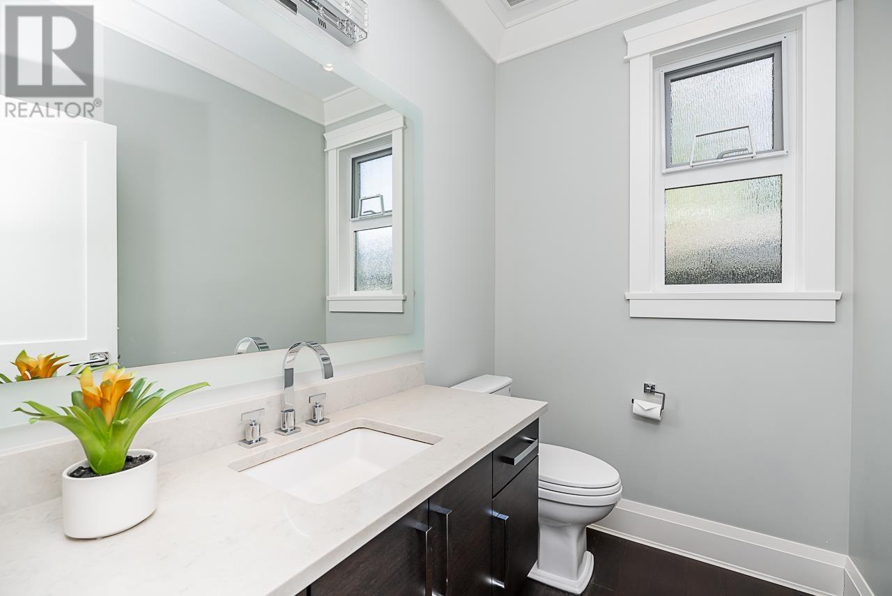314 E Carisbrooke Road, North Vancouver, British Columbia  V7N 1N3 - Photo 14 - R2911215
