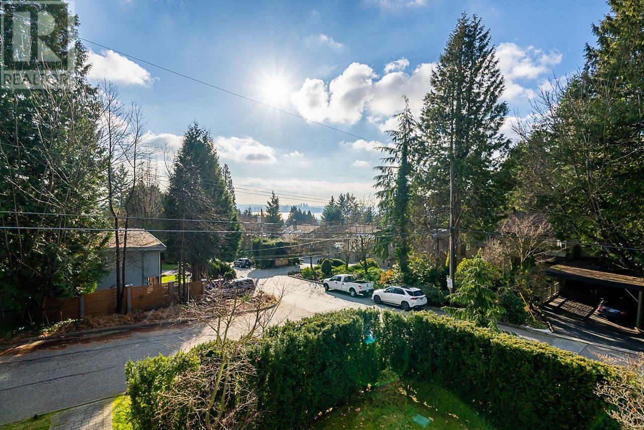 314 E Carisbrooke Road, North Vancouver, British Columbia  V7N 1N3 - Photo 26 - R2911215