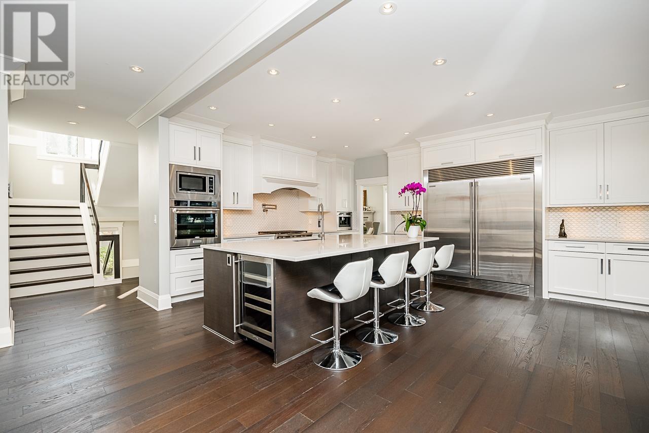 314 E Carisbrooke Road, North Vancouver, British Columbia  V7N 1N3 - Photo 6 - R2911215