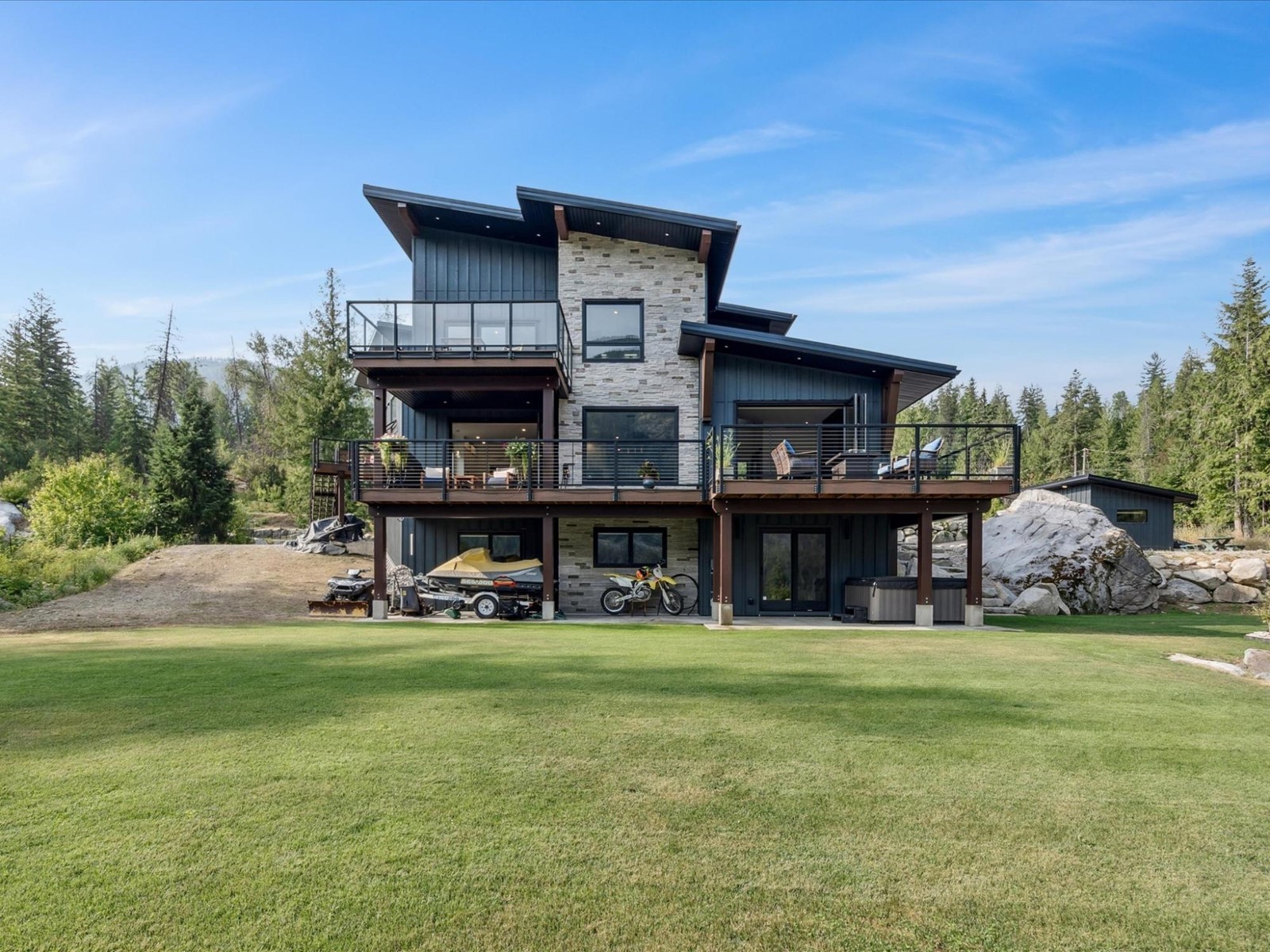 1278 Kai Road, Nelson, British Columbia  V1L 7G1 - Photo 2 - 2478786