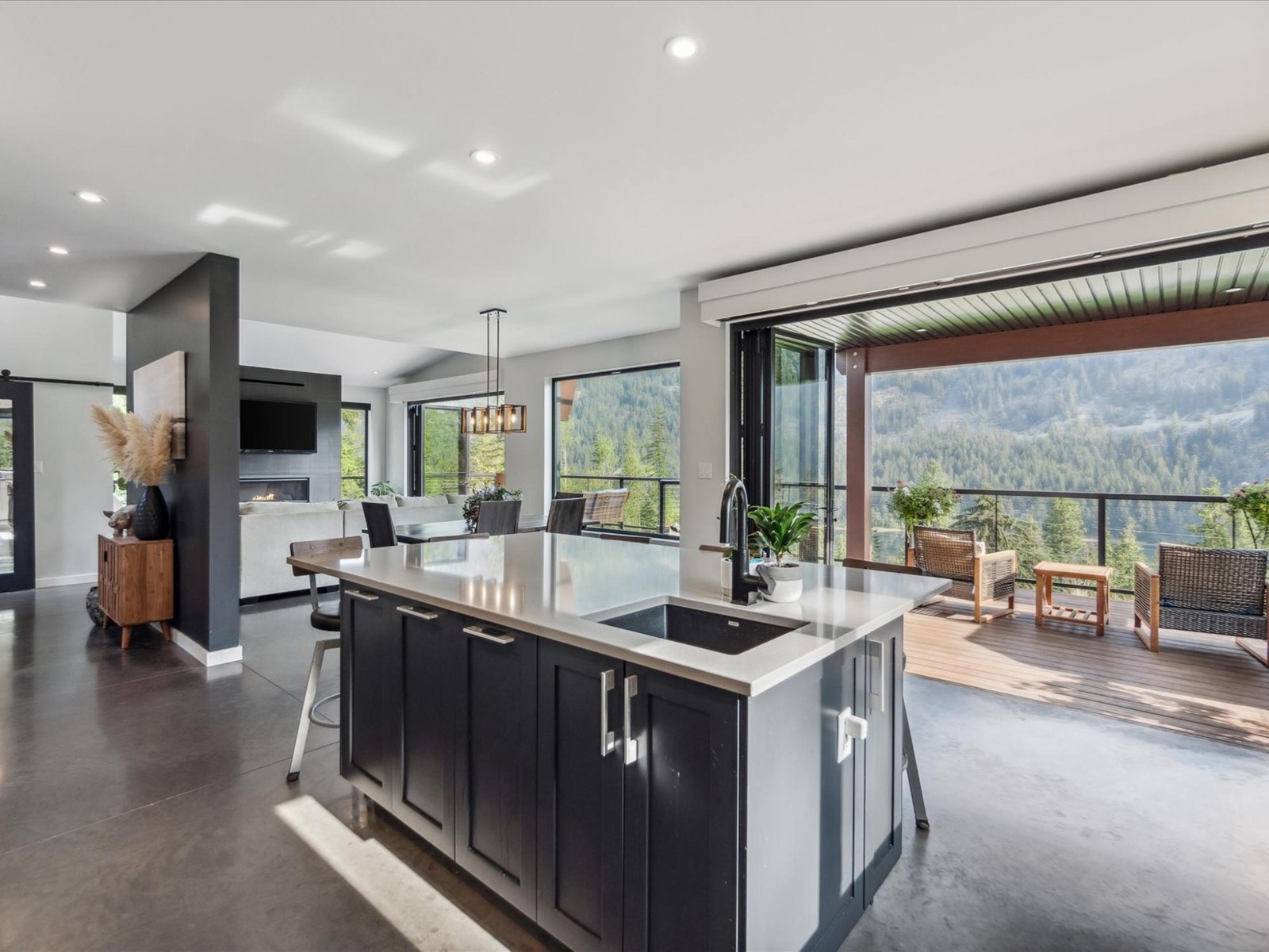 1278 Kai Road, Nelson, British Columbia  V1L 7G1 - Photo 10 - 2478786