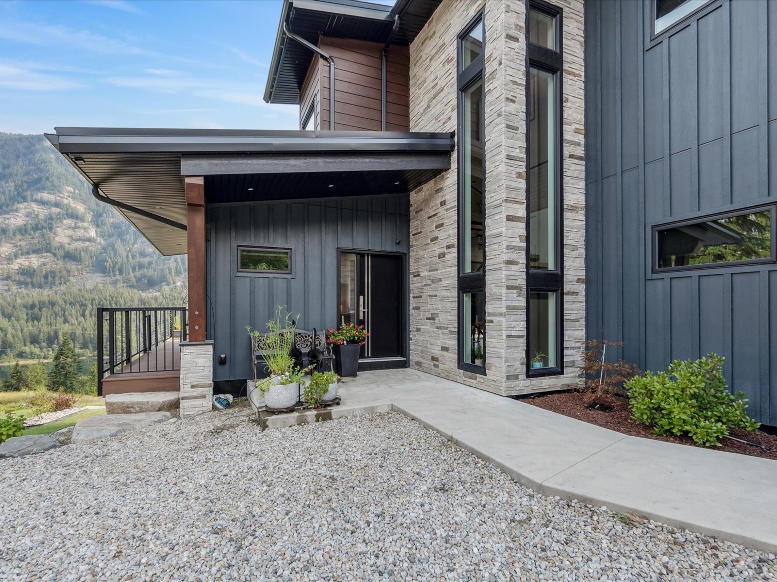 1278 Kai Road, Nelson, British Columbia  V1L 7G1 - Photo 3 - 2478786