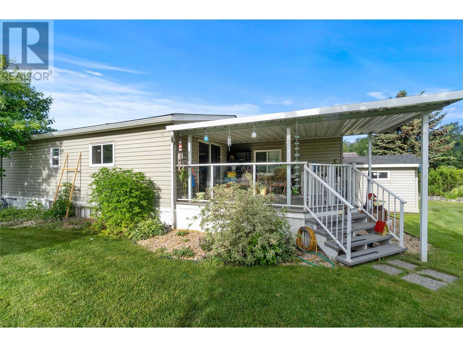 601 Beatty Avenue NW Unit# 5, salmon arm, British Columbia V1E3J6