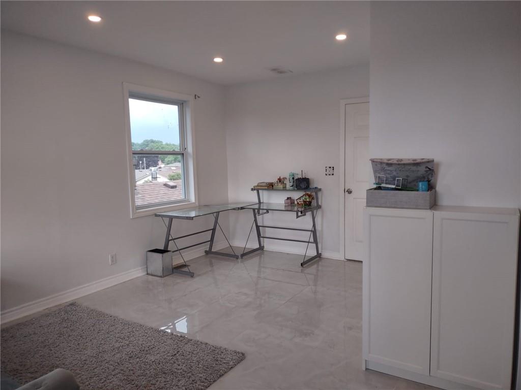 68 Napoli Drive, Hamilton, Ontario  L9C 6X2 - Photo 12 - H4200839