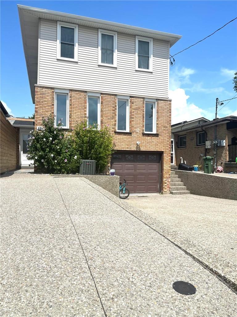 68 Napoli Drive, Hamilton, Ontario  L9C 6X2 - Photo 2 - H4200839