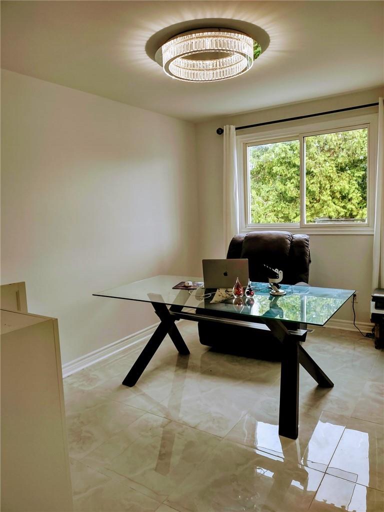 68 Napoli Drive, Hamilton, Ontario  L9C 6X2 - Photo 8 - H4200839