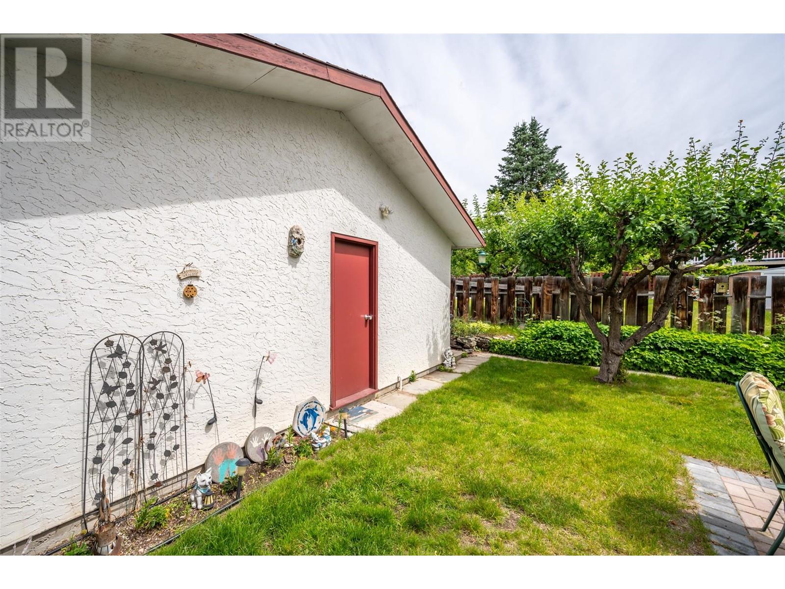 1725 Duncan Avenue E Penticton