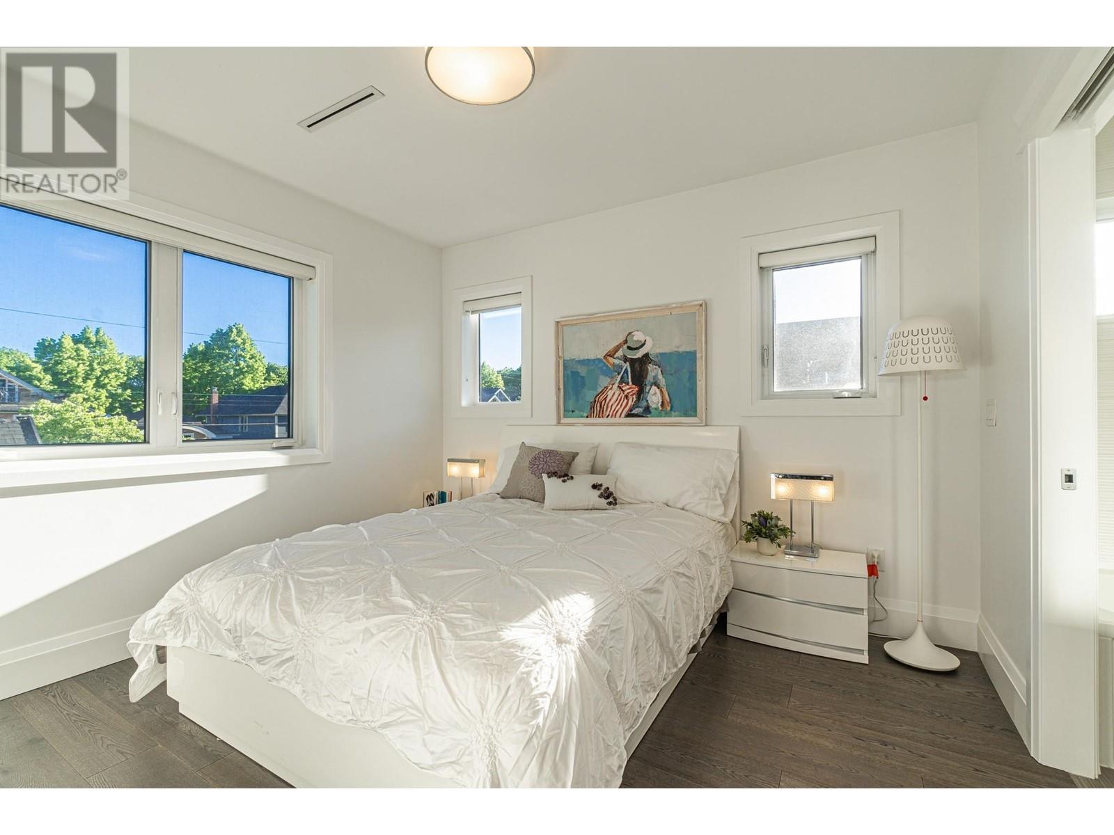 Listing Picture 15 of 27 : 3908 W 17TH AVENUE, Vancouver / 溫哥華 - 魯藝地產 Yvonne Lu Group - MLS Medallion Club Member