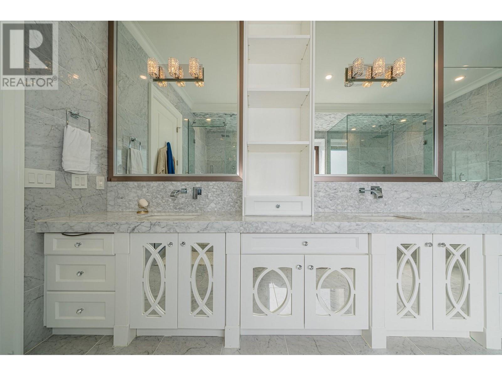 Listing Picture 22 of 40 : 5500 LANCING ROAD, Richmond / 烈治文 - 魯藝地產 Yvonne Lu Group - MLS Medallion Club Member