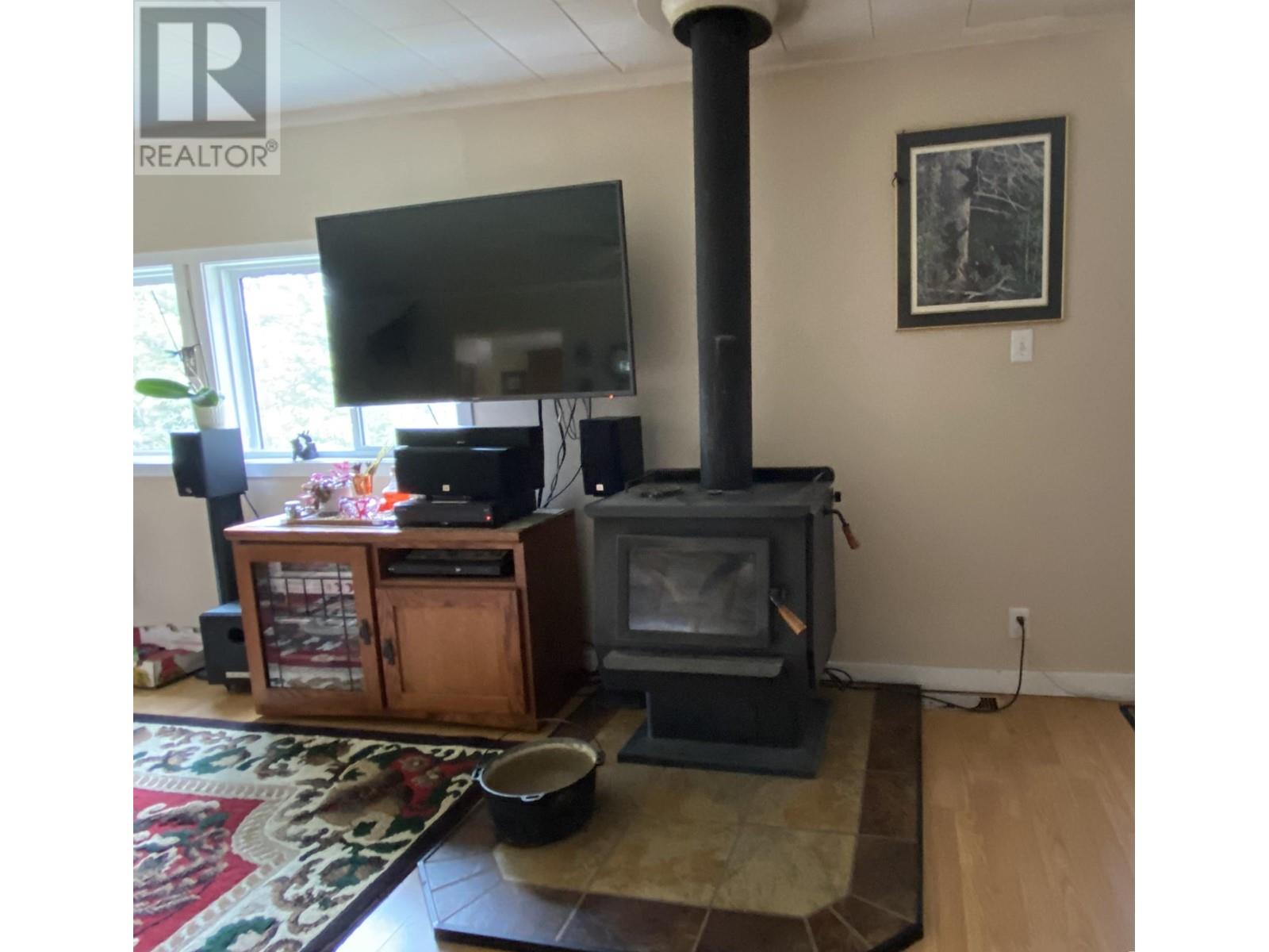 9661 Highway 97 C, Logan Lake, British Columbia  V1K 1M6 - Photo 15 - 180157