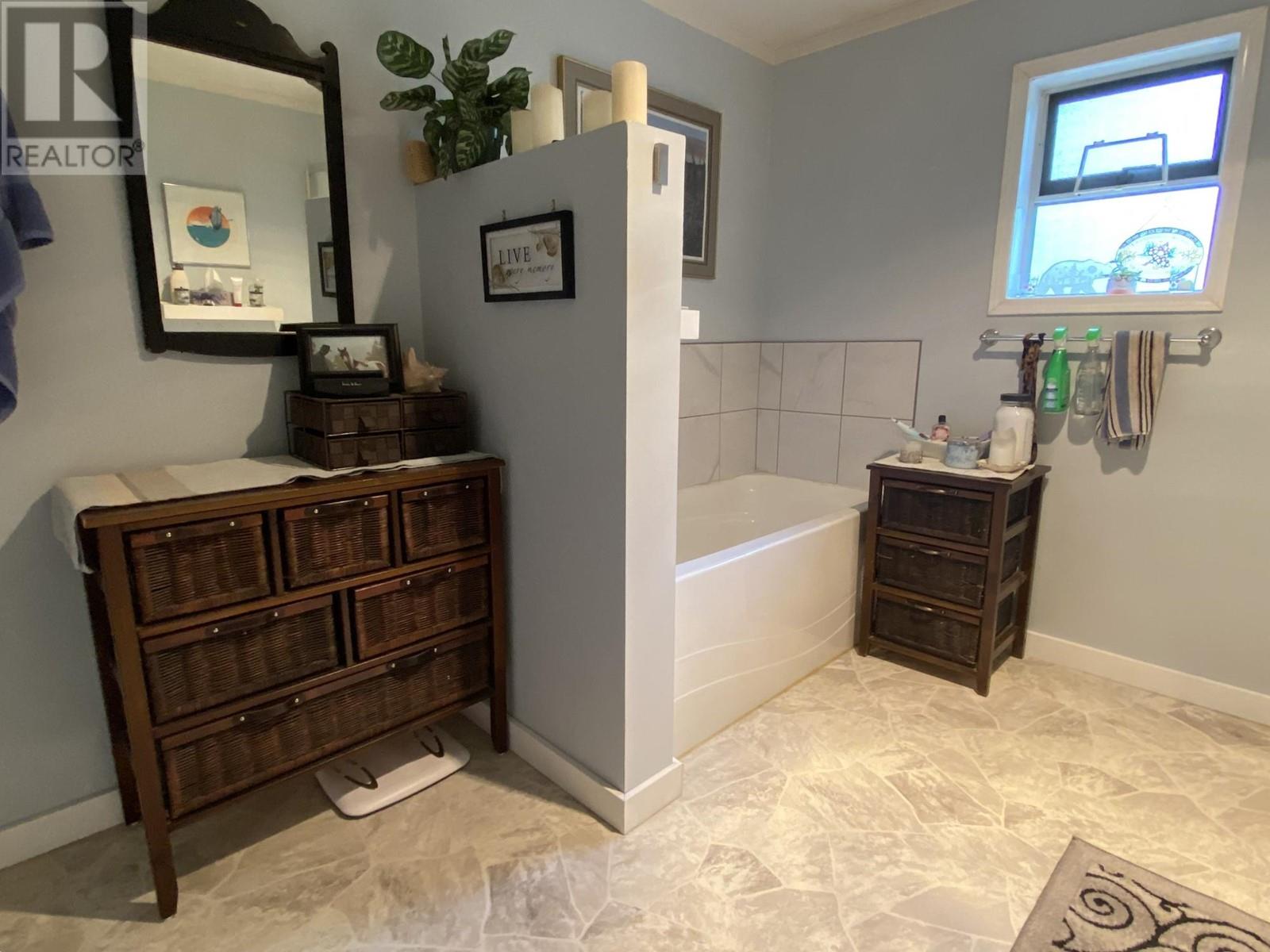 9661 Highway 97 C, Logan Lake, British Columbia  V1K 1M6 - Photo 23 - 180157