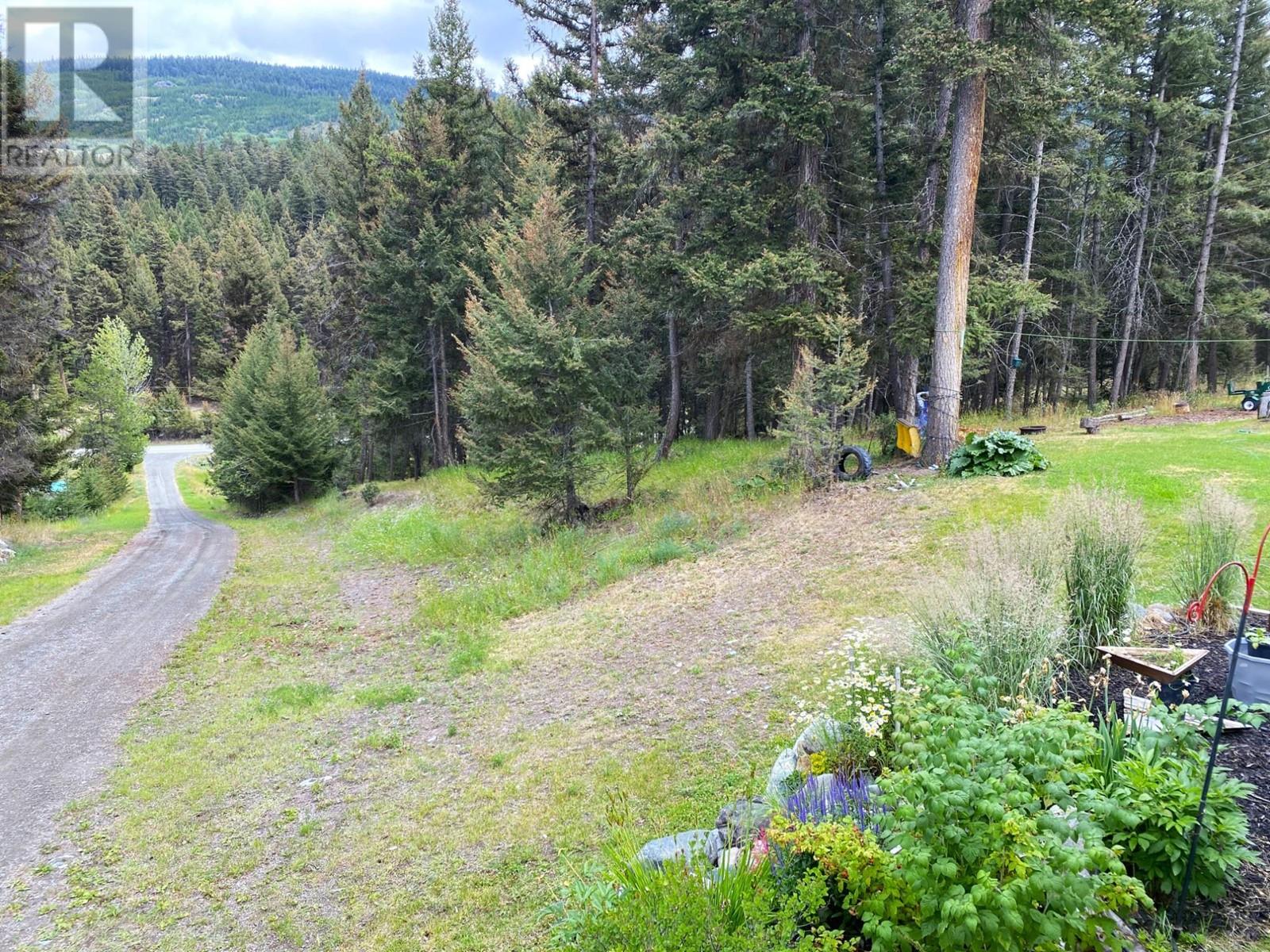 9661 Highway 97 C, Logan Lake, British Columbia  V1K 1M6 - Photo 35 - 180157