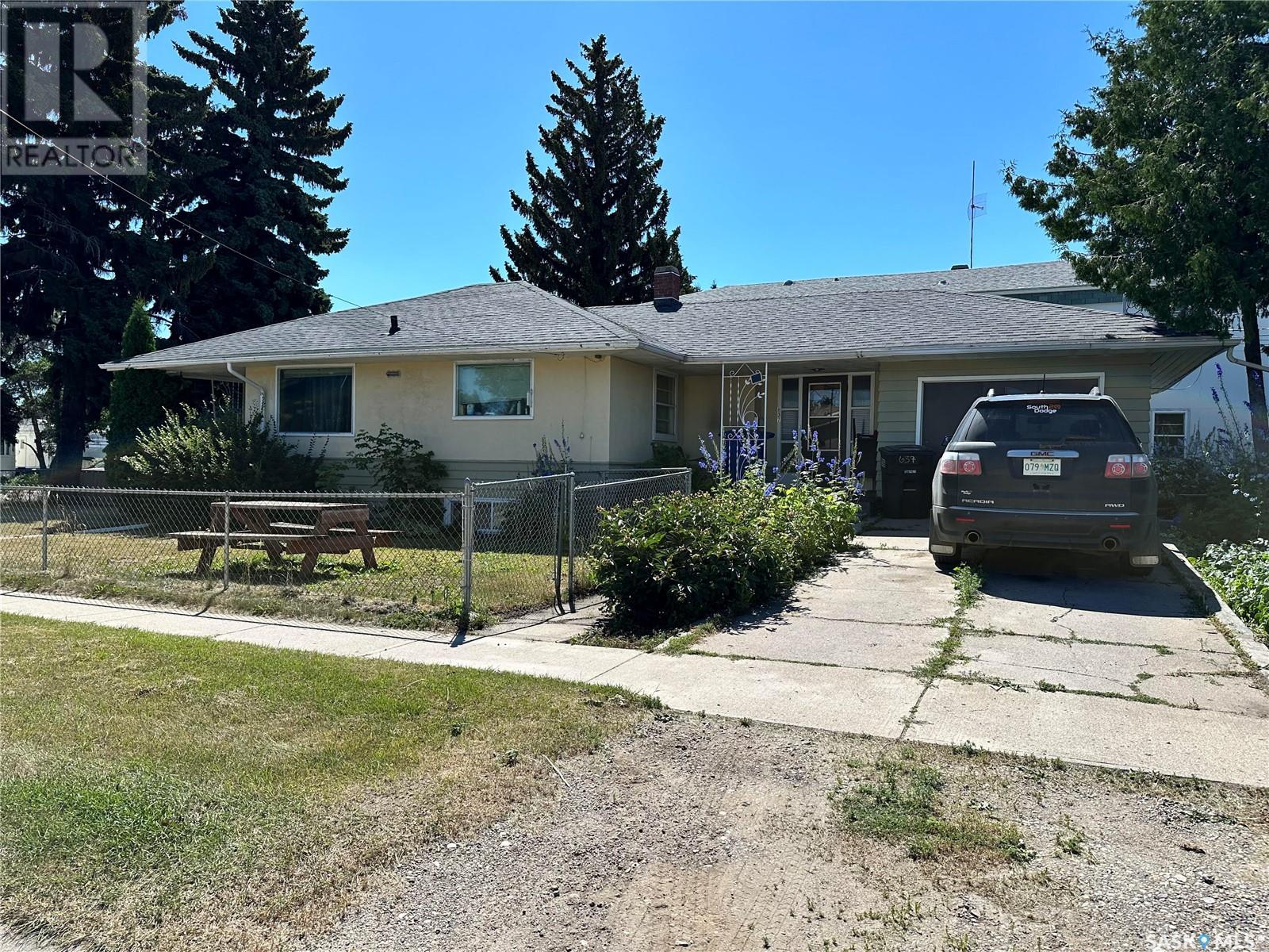 637 6th Street, Humboldt, Saskatchewan  S0K 2A0 - Photo 33 - SK979499