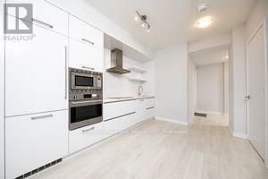 313 - 2221 Yonge Street, Toronto (Mount Pleasant West), Ontario  M4S 2B4 - Photo 2 - C9236662