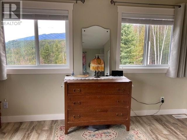 1077 Clearwater Valley Rd, Clearwater, British Columbia  V0E 1N1 - Photo 22 - 180158