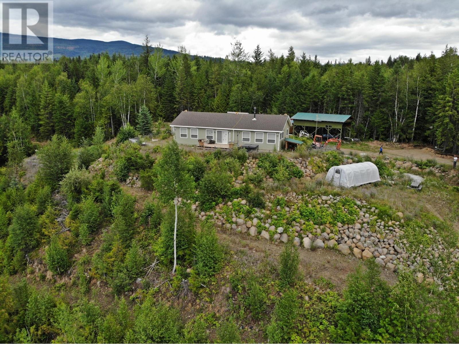 1077 Clearwater Valley Rd, Clearwater, British Columbia  V0E 1N1 - Photo 42 - 180158