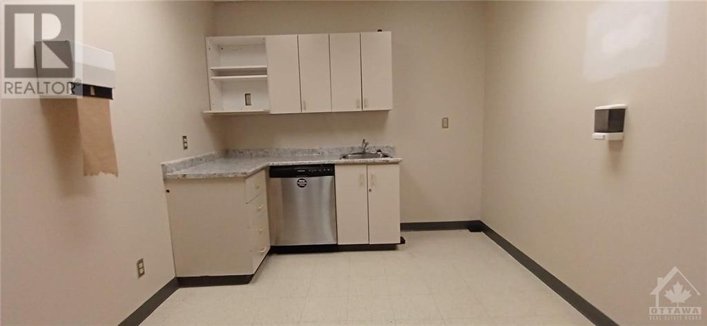 135 Michael Cowpland Drive Unit#300, Ottawa, Ontario  K2M 2E9 - Photo 23 - 1405458