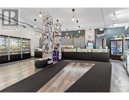1008 WELLINGTON STREET W