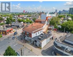 1008 WELLINGTON STREET W
