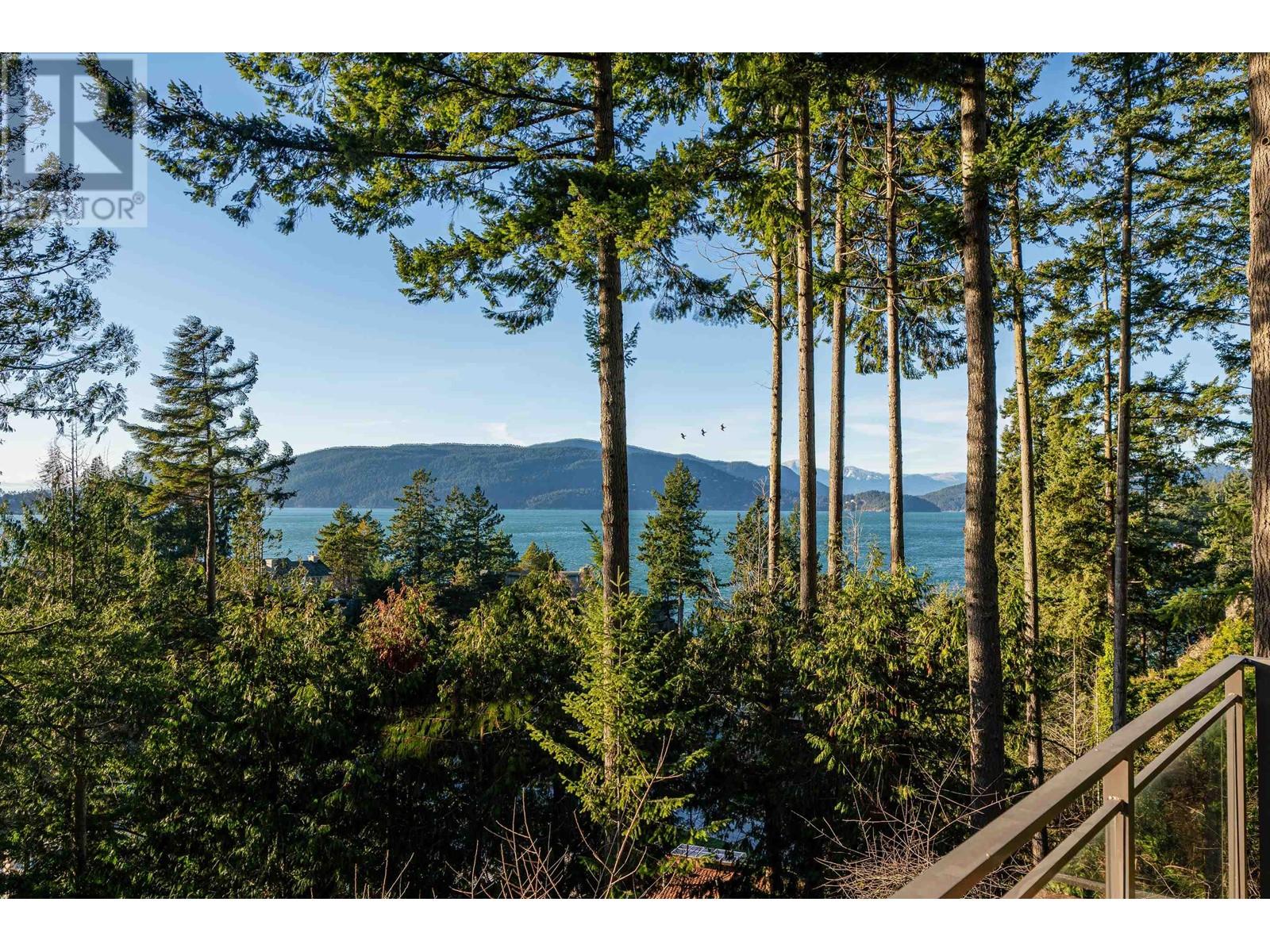 5290 Gulf Place, West Vancouver, British Columbia  V7W 2V9 - Photo 38 - R2911210