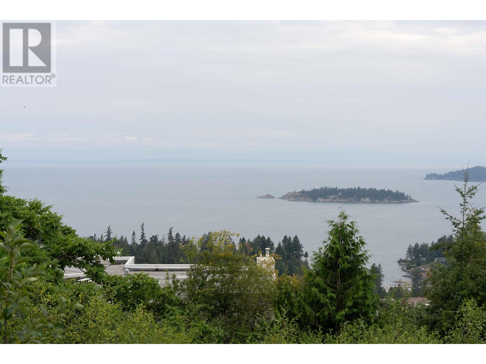 4783 Westwood Place, West Vancouver, British Columbia  V7S 3C1 - Photo 3 - R2911225