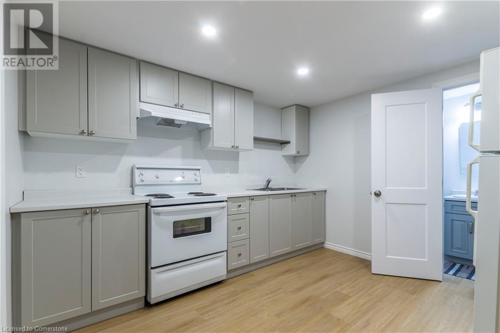 99 Nickolas Crescent Unit# B, Cambridge, Ontario  N3C 3L7 - Photo 1 - 40627817