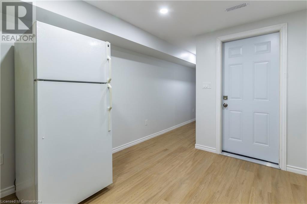 99 Nickolas Crescent Unit# B, Cambridge, Ontario  N3C 3L7 - Photo 10 - 40627817