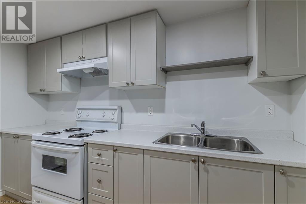 99 Nickolas Crescent Unit# B, Cambridge, Ontario  N3C 3L7 - Photo 12 - 40627817