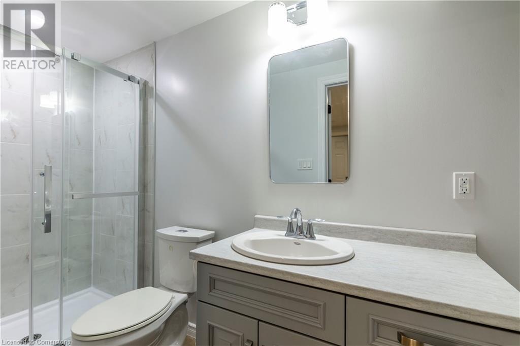 99 Nickolas Crescent Unit# B, Cambridge, Ontario  N3C 3L7 - Photo 13 - 40627817