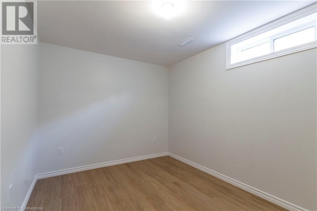 99 Nickolas Crescent Unit# B, Cambridge, Ontario  N3C 3L7 - Photo 15 - 40627817