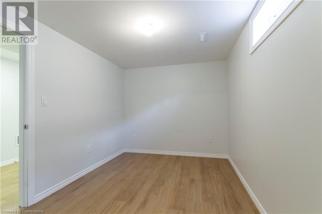 99 Nickolas Crescent Unit# B, Cambridge, Ontario  N3C 3L7 - Photo 16 - 40627817
