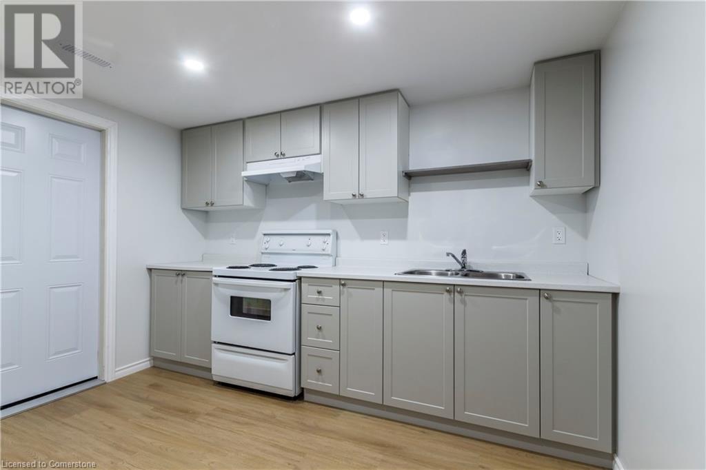 99 Nickolas Crescent Unit# B, Cambridge, Ontario  N3C 3L7 - Photo 9 - 40627817