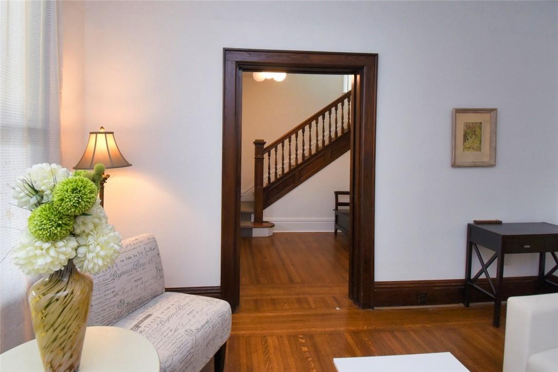 Image of property at 185 Fairleigh Avenue S