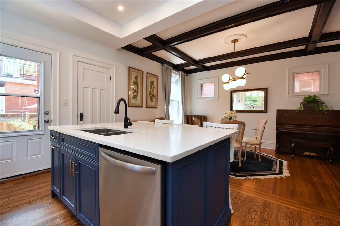 Image of property at 185 Fairleigh Avenue S