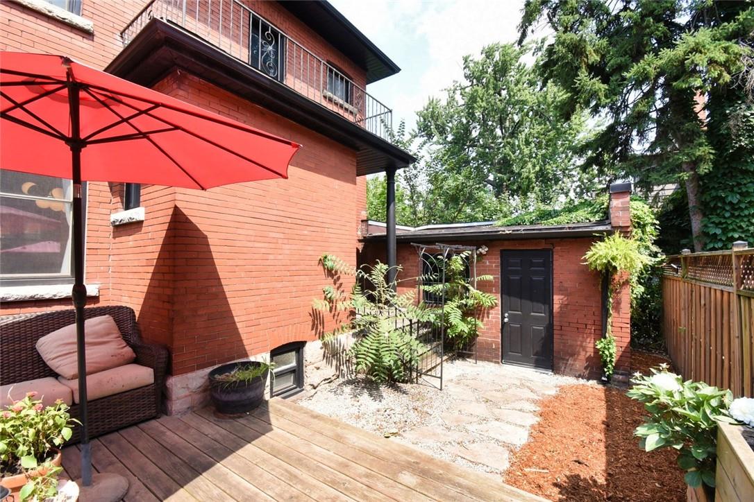 Image of property at 185 Fairleigh Avenue S