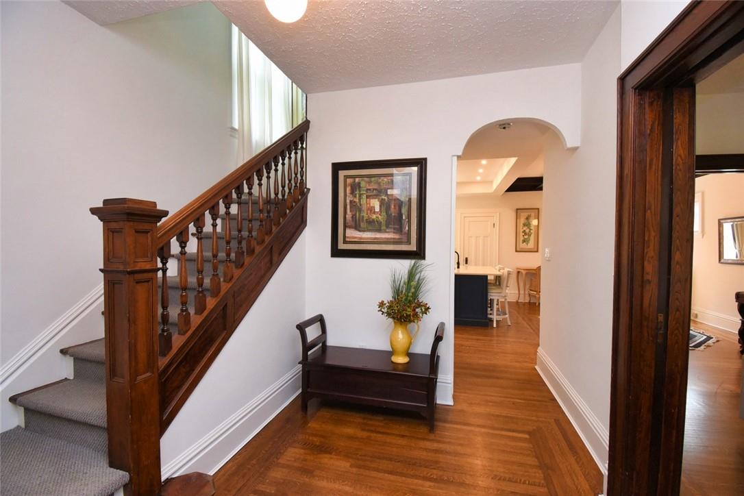 Image of property at 185 Fairleigh Avenue S