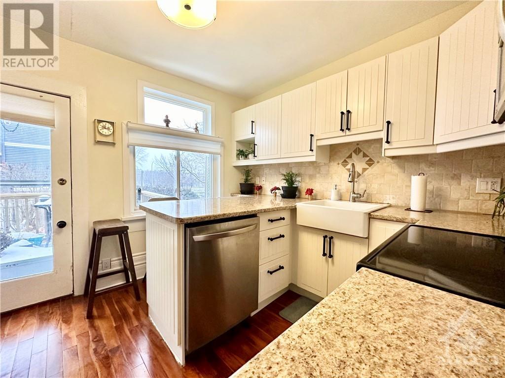 19 Desjardins Avenue Unit#1, Ottawa, Ontario  K1N 5N8 - Photo 2 - 1405026